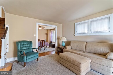 208 W Plumstead Ave, Lansdowne, PA 19050 - photo 5