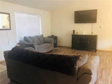 311 Groff Ave NW, Orting, WA 98360 - photo 5