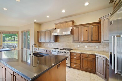 Listing_488045_Photo_2