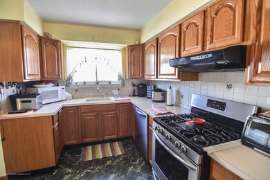 279 Doane Ave, Staten Island, NY 10308 - photo 5