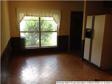 Kitchen with breakfast area