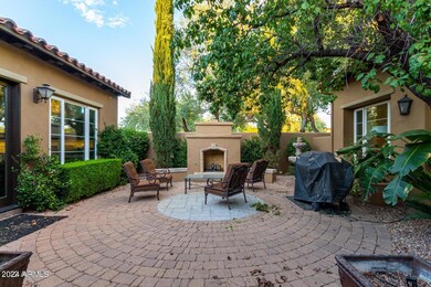 Beautiful Courtyard Entertaining