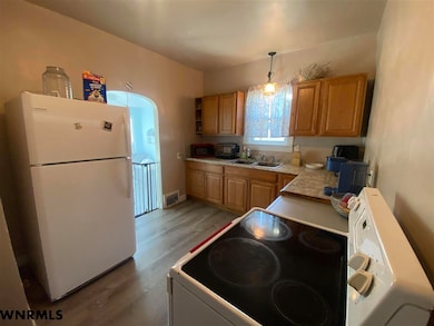 1512 7th Ave, Scottsbluff, NE 69361 - photo 7