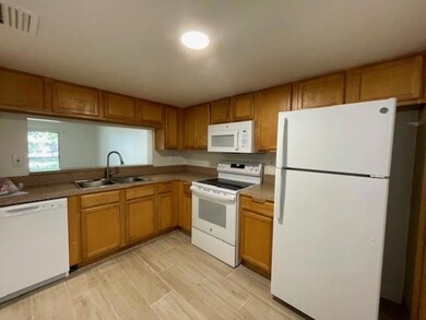 530 SW 113th Way, Pembroke Pines, FL 33025 - photo 5