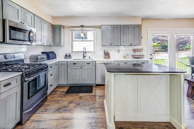 670 Elysian Ave, Morgantown, WV 26501 - photo 3