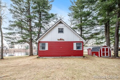1556EJamesSt-31