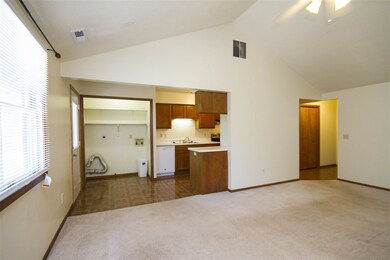 2007 Olladale Dr, Fort Wayne, IN 46808 - photo 4