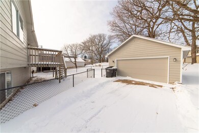 3718 SE 22nd St, Des Moines, IA 50320 - photo 6