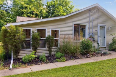 806 10th St, Plainwell, MI 49080 - photo 5