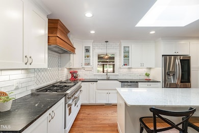 4010 Balsam Dr, Raleigh, NC 27612 - photo 4