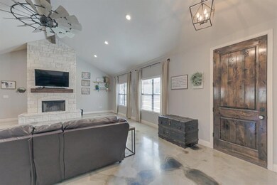 1246 County Road 4698, Boyd, TX 76023 - photo 6