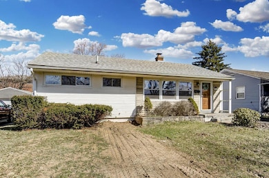 904 Pauline Ave, Columbus, OH 43224 - photo 5