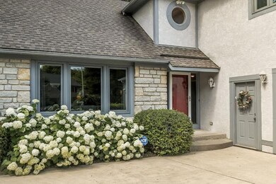 lo front door