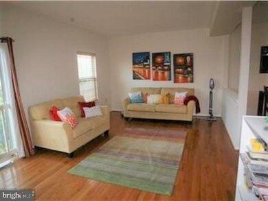 7013 Flag Harbor Dr, District Heights, MD 20747 - photo 5