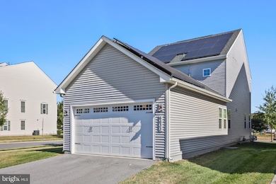 6633 Ballenger Run Blvd, Frederick, MD 21703 - photo 4