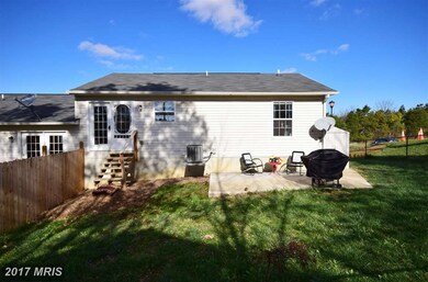 572 Stonewall St, Strasburg, VA 22657 - photo 4