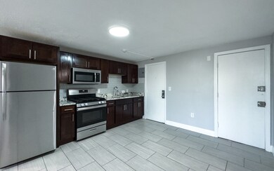 19 Grove St unit 16, Methuen, MA 01844 - photo 3