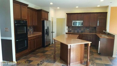 10203 Saddlebrooke Ln, Hagerstown, MD 21740 - photo 6