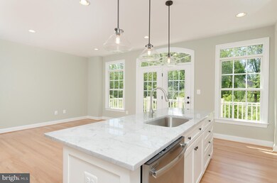 10681 Yorktown Ct, Fairfax, VA 22030 - photo 6