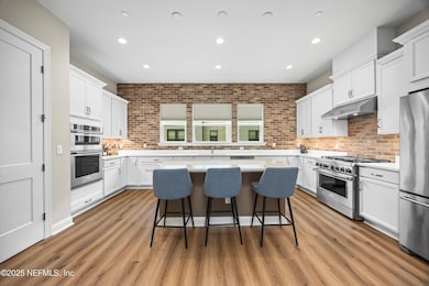 1610 Lang Ct, Jacksonville, FL 32207 - photo 5