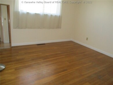 419 23rd St, Dunbar, WV 25064 - photo 7