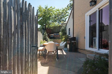 5208 10th Place S, Arlington, VA 22204 - photo 4