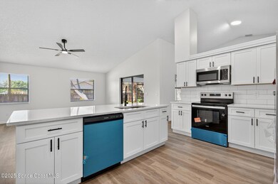 282 Awin Cir SE, Palm Bay, FL 32909 - photo 4