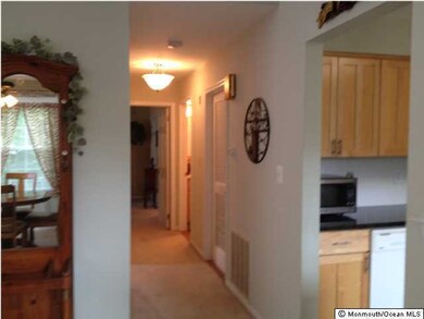 14 Powell Ct, Hightstown, NJ 08520 - photo 5