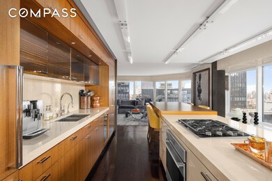 CitySpire unit 3901, New York, NY 10019 - photo 6