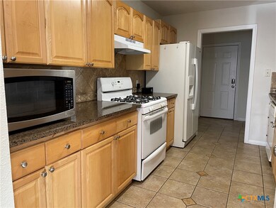 135 Dolly St, San Marcos, TX 78666 - photo 2