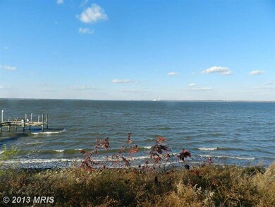 123 Riverview Cir, Colonial Beach, VA 22443 - photo 2