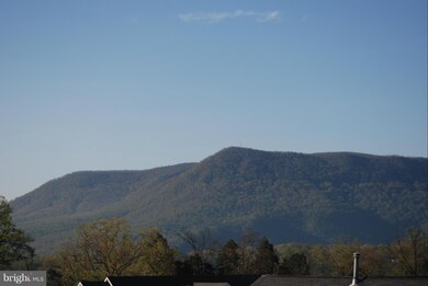 182 Oxbow Dr, Strasburg, VA 22657 - photo 2