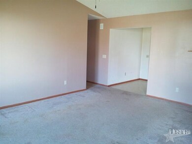 13435 Wheat Mill Ct, Grabill, IN 46741 - photo 4