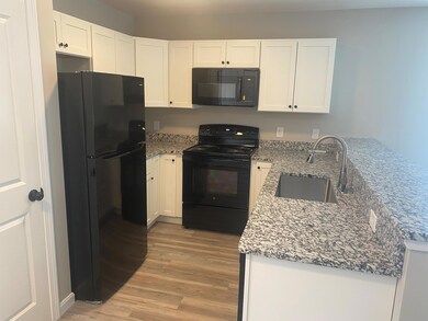 194 Middle Ridge Rd unit B, Bridgton, ME 04009 - photo 4