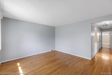 20766 Ehlert Ave, Warren, MI 48089 - photo 3