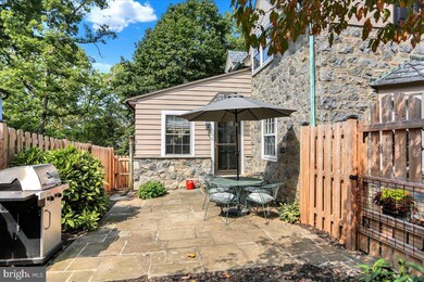 1518 Lorraine Rd, Reading, PA 19604 - photo 5