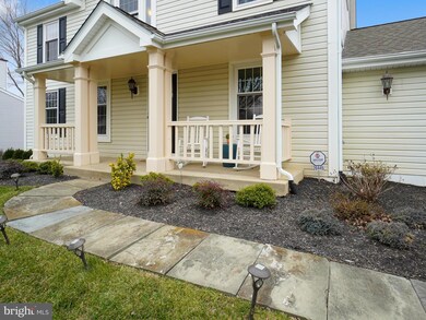 20445 Watkins Meadow Dr, Germantown, MD 20876 - photo 3