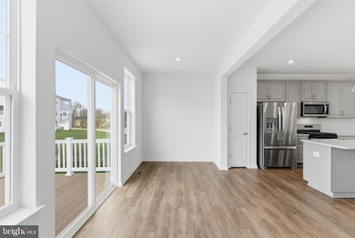 793 Lord Fairfax St, Charles Town, WV 25414 - photo 6