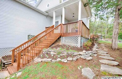 553 SE Farmingdale Road, Huntsville, AL 35803