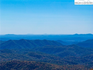 671 Greystone Dr, Blowing Rock, NC 28607 - photo 3