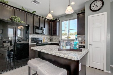 Kitchen w/den