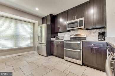 6315 Mary Todd Ct, Centreville, VA 20121 - photo 5