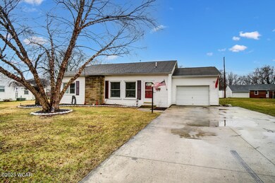 511 S Rauthland Ave, Wapakoneta, OH 45895 - photo 2