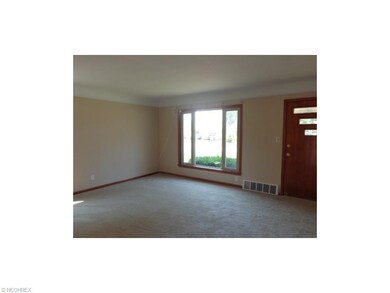 Living room recently painted walls, ceilings and n