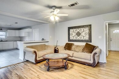 524 Crandle Dr, Fort Worth, TX 76108 - photo 5