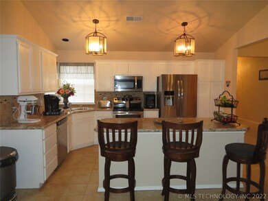 3723 S 194th East Ave, Broken Arrow, OK 74014 - photo 4