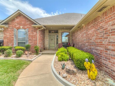 2624 SE 5th St, Moore, OK 73160 - photo 5