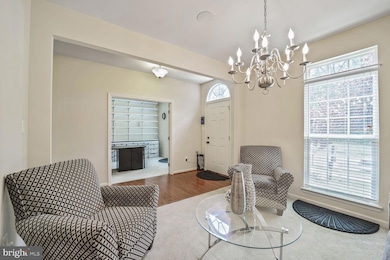 7208 Cherry Ln, Laurel, MD 20707 - photo 5