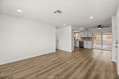 45001 Logue Ct, Lancaster, CA 93535 - photo 5