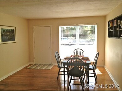 Living or Dining Room